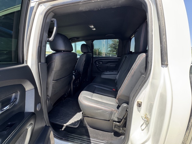 2022 Nissan Titan PRO-4X photo 34