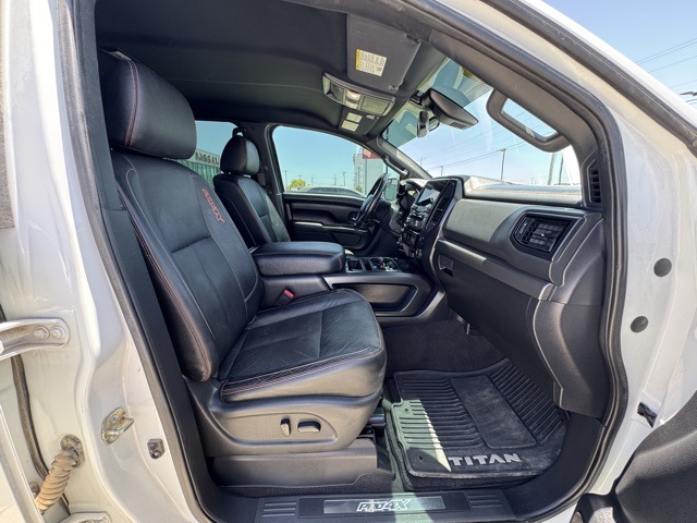 2022 Nissan Titan PRO-4X photo 36