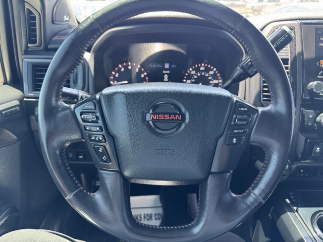 2022 Nissan Titan PRO-4X photo 40