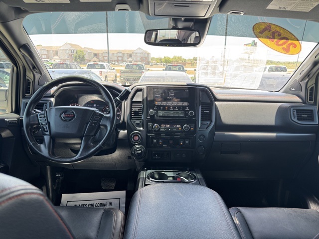 2022 Nissan Titan PRO-4X photo 24