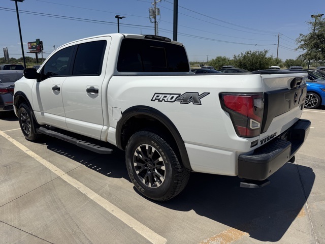2022 Nissan Titan PRO-4X photo 30
