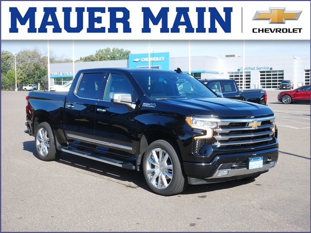 2025 Chevrolet Silverado 1500 High Country Crew Cab 4WD