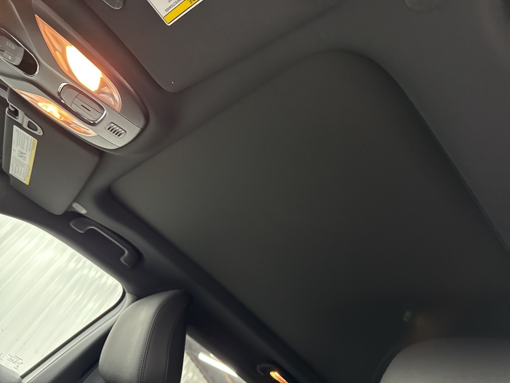 2025 Jeep Compass Limited White at River Oaks CDJR