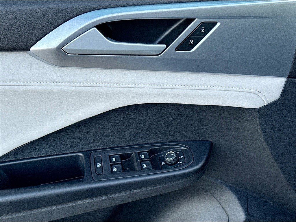 2025 Volkswagen Taos 1.5T SE Silver at DeMontrond Auto Country