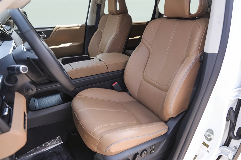 Used Car 2025 Infiniti Qx80  Sensory For Sale In Austin, Texas