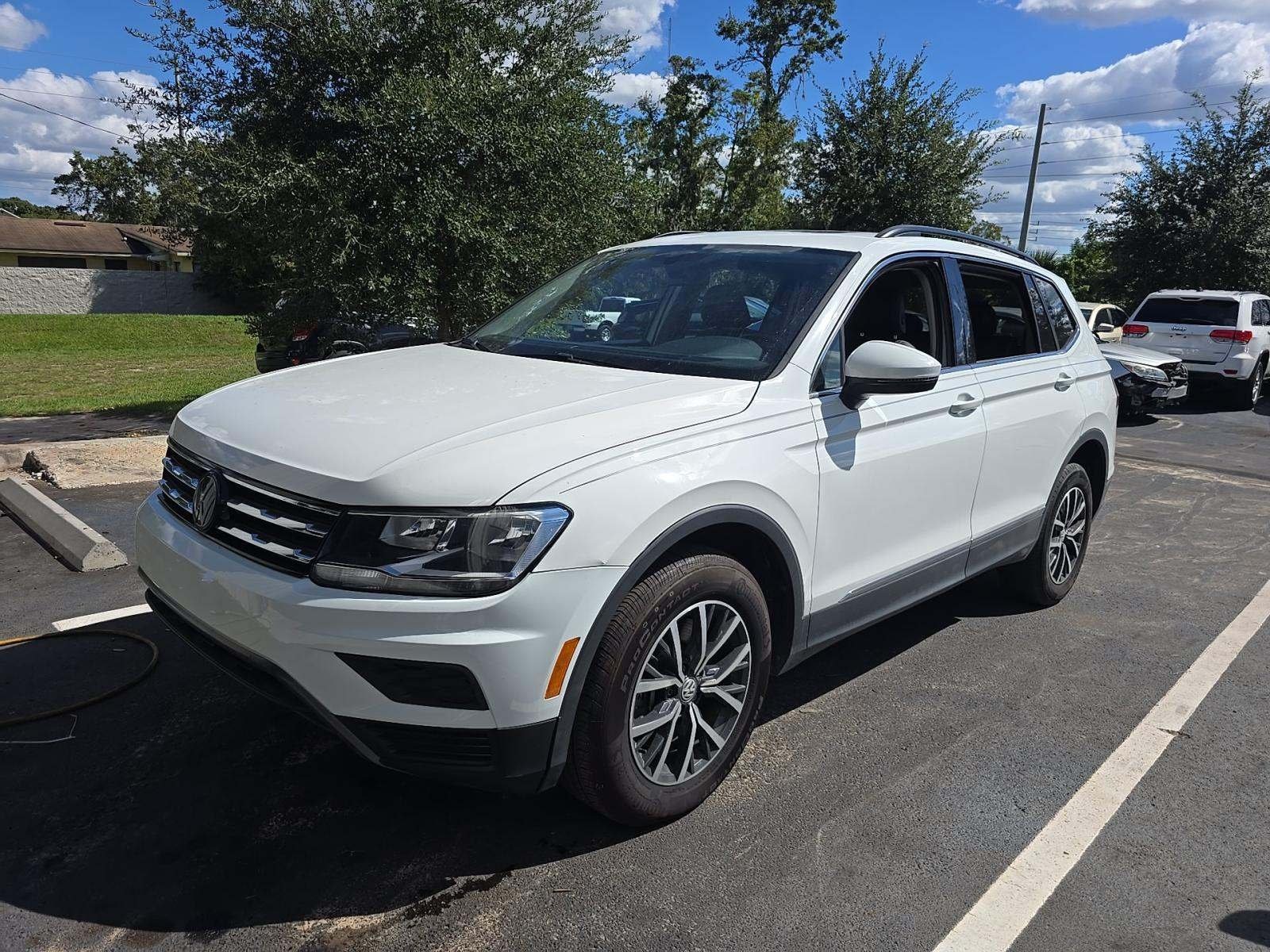 2020 Volkswagen Tiguan 2.0T SE's photo