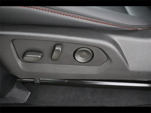 2024 Gmc Canyon AT4X photo 17