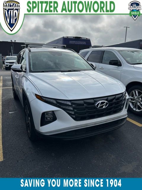 Quartz White 2022 Hyundai Tucson SUV / Crossover All-Wheel Drive 8-Speed Automatic