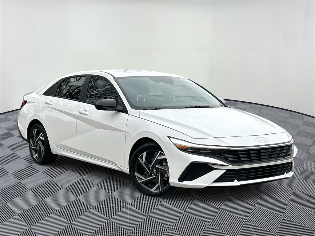 2025 Hyundai Elantra SEL Sport FWD