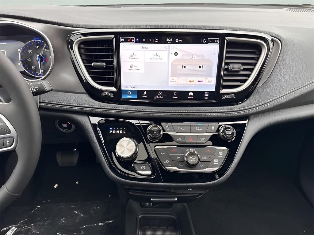 2026 Chrysler Pacifica