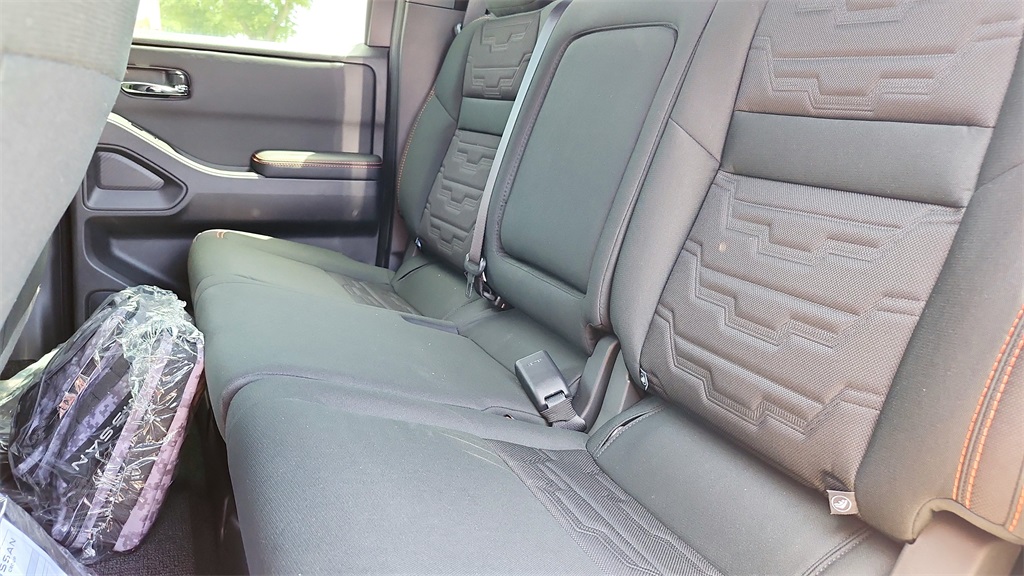 2025 Nissan Frontier