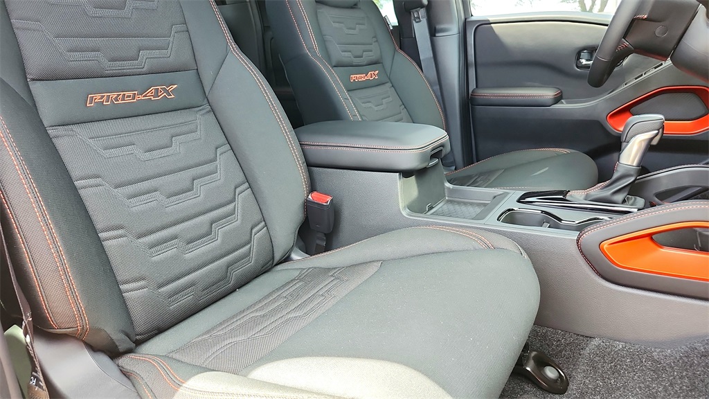 2025 Nissan Frontier