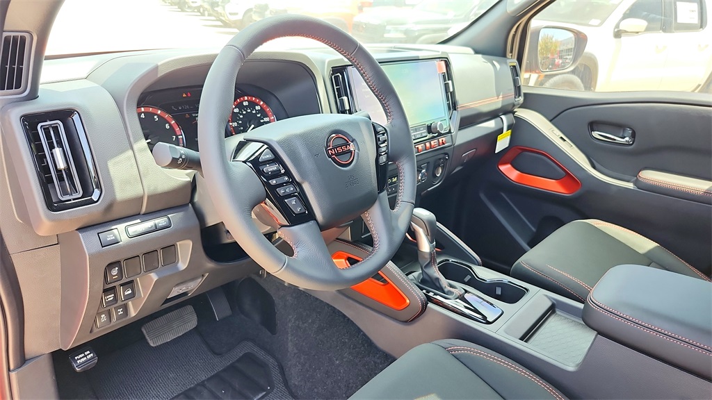 2025 Nissan Frontier