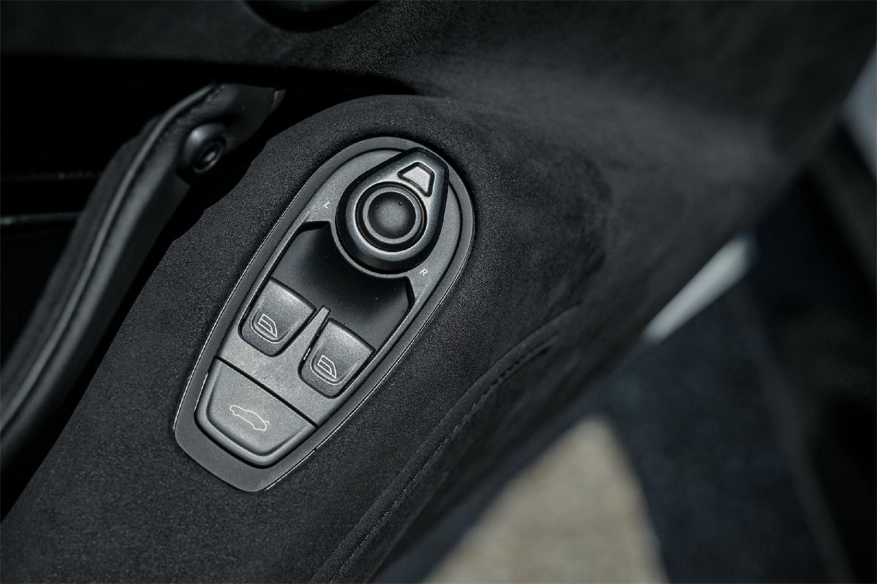 Used Car 2019 Aston Martin Vantage  Base For Sale In Austin, Texas