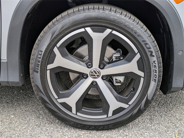 2025 Volkswagen Tiguan 2.0T SE Silver at Stokes Volkswagen