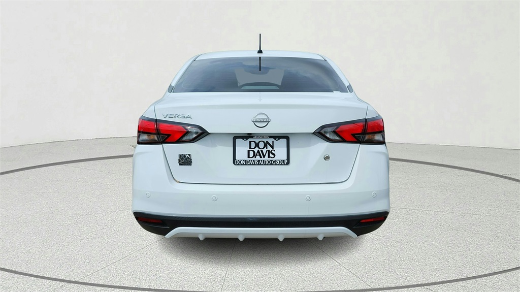 2025 Nissan Versa