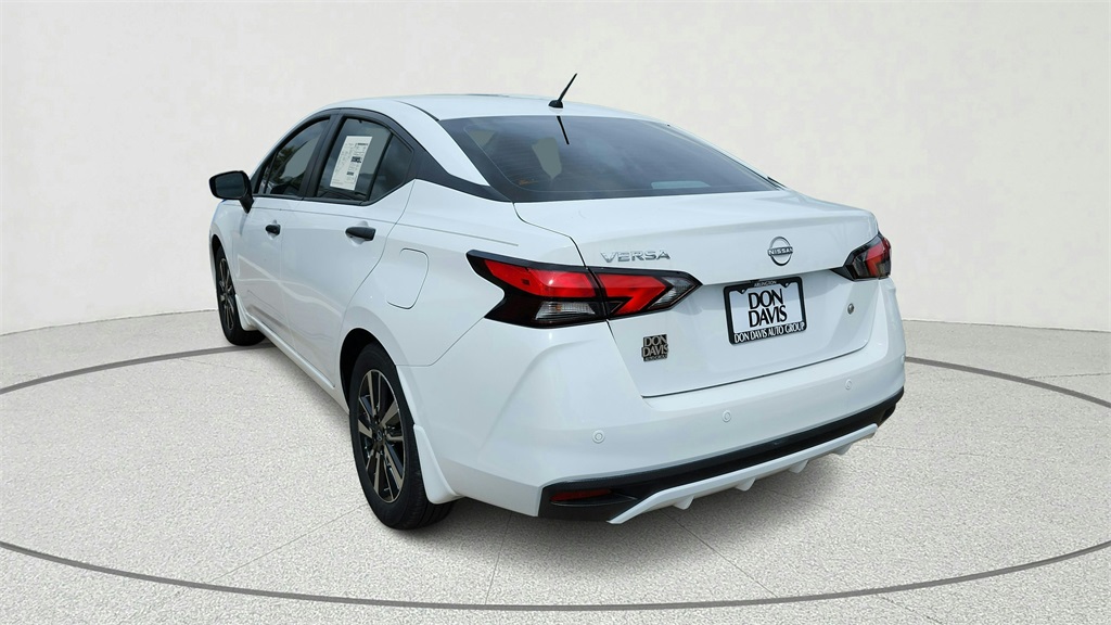 2025 Nissan Versa
