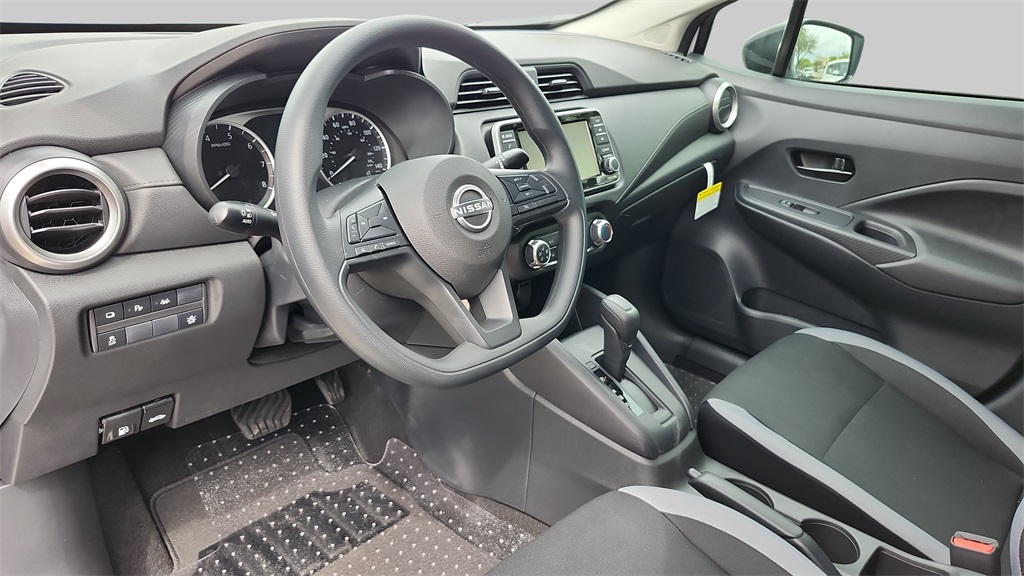 2025 Nissan Versa
