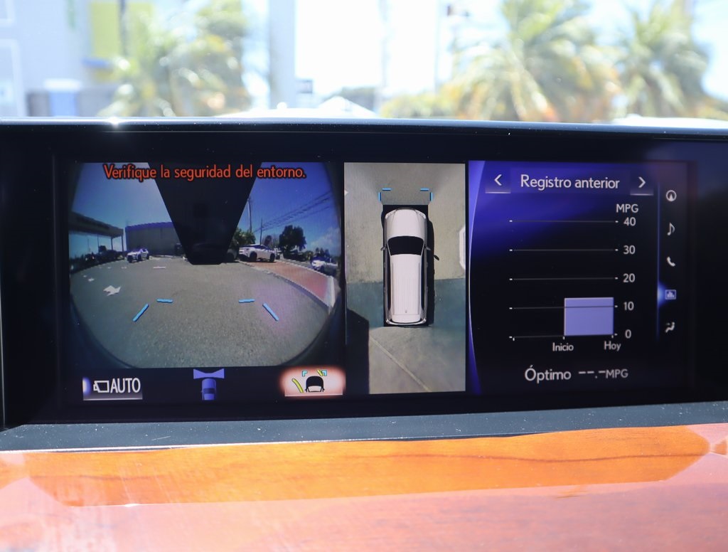 Thumbnail: 2020 Lexus LX - 7