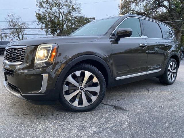 Used Car 2020 Kia Telluride  S For Sale Under $20,000 In San Antonio, Texas