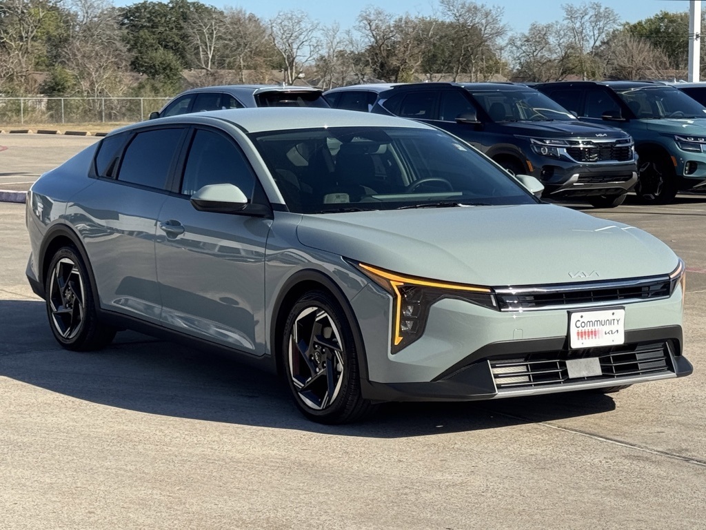 2025 Kia K4 EX - 8