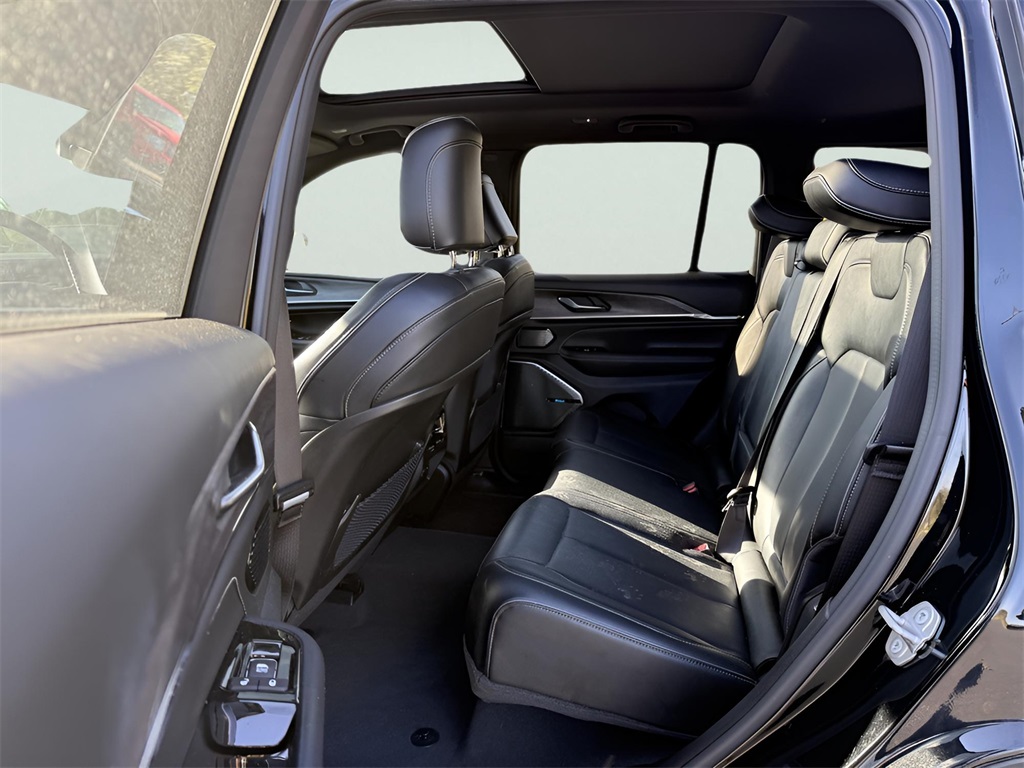 2022 Jeep Grand Cherokee