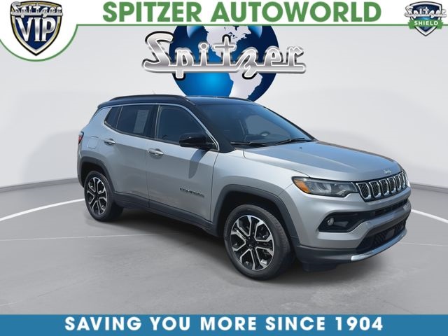 View vehicle photo 2