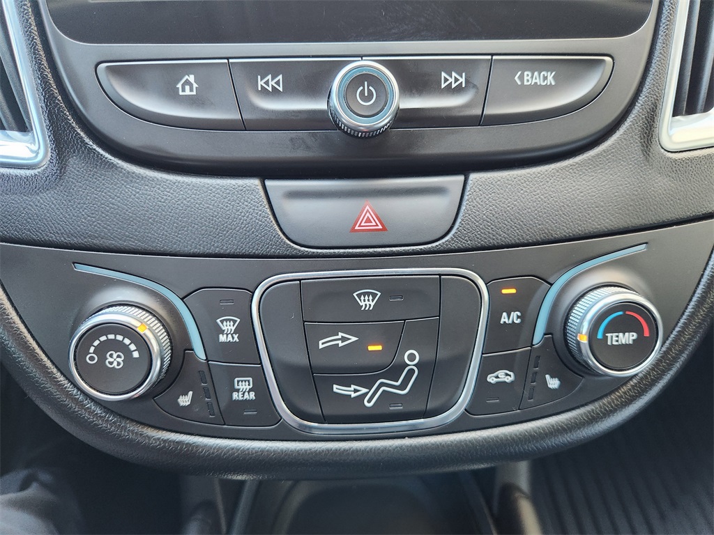 2018 Chevrolet Malibu LT Silver at Autostrade