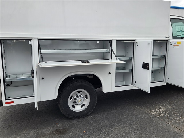 New Car 2025 Chevrolet Express Commercial Cutaway  Cg33503 For Sale Under $60,000 In San Antonio, Texas