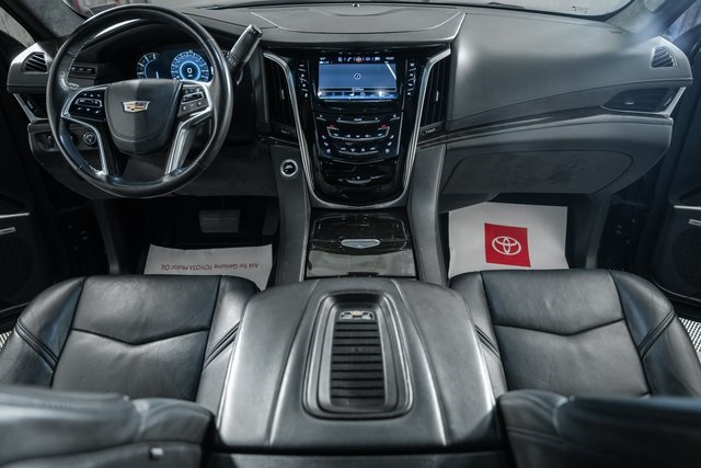 CadillacEscalade ESV18