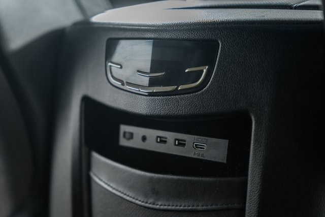 CadillacEscalade ESV32