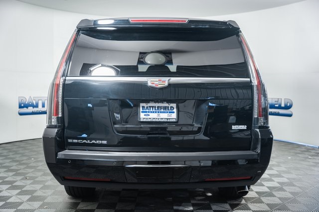 CadillacEscalade ESV5