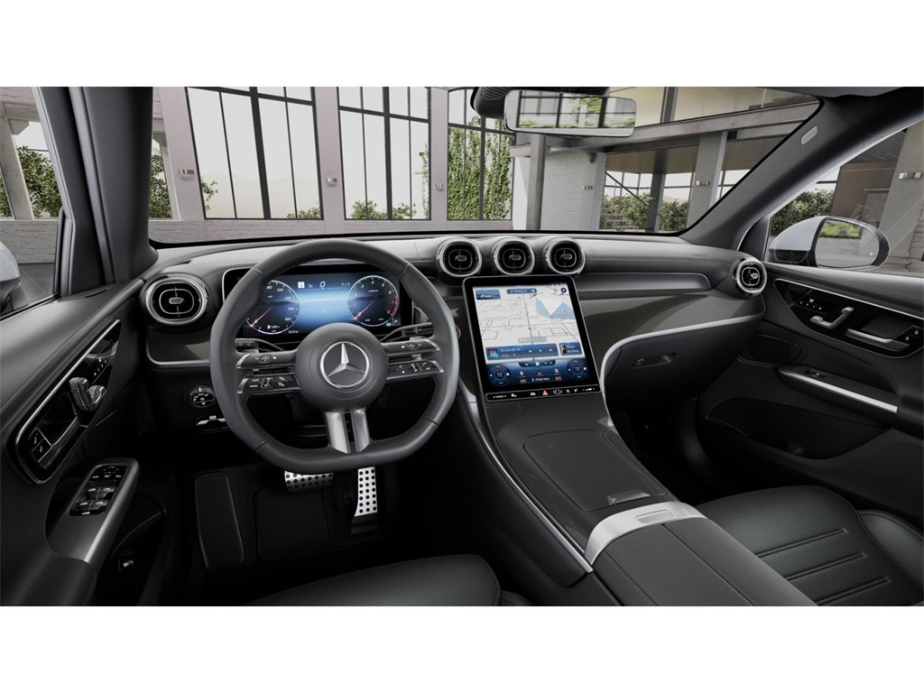 2025 Mercedes Benz GLC 300 4MATIC photo 3