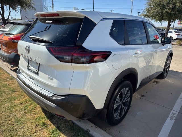 2023 Nissan Rogue SV photo 3