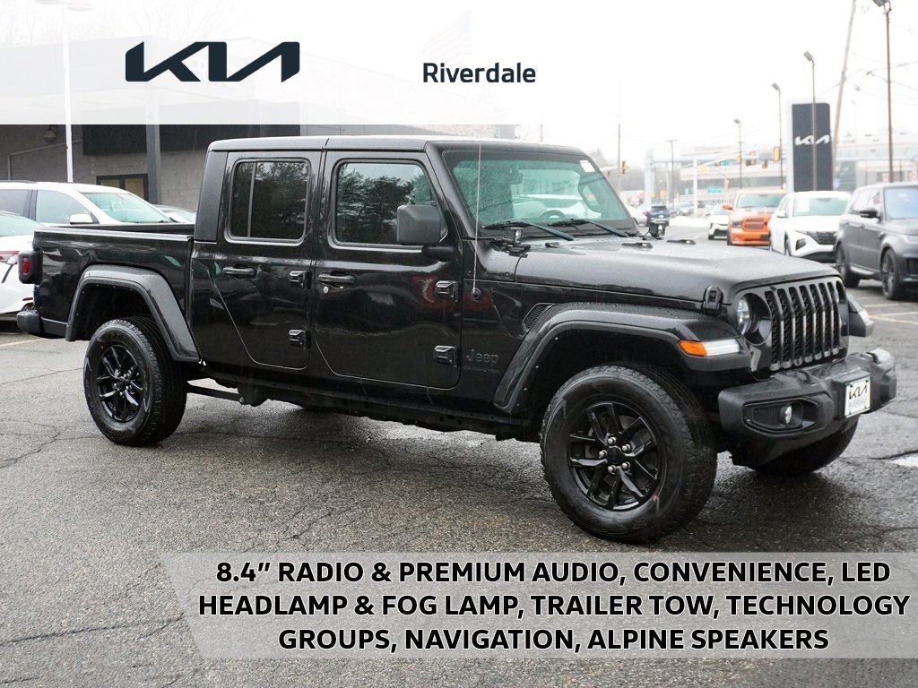 2022 Jeep Gladiator Altitude Crew Cab 4WD