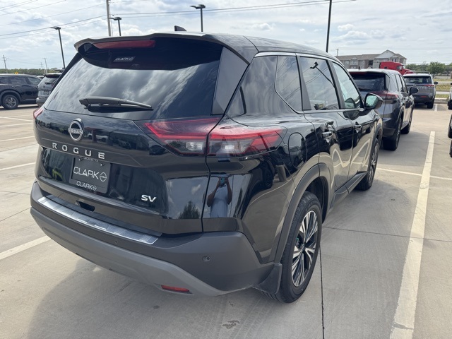 2023 Nissan Rogue SV photo 7