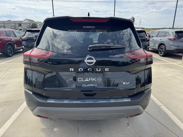 2023 Nissan Rogue SV photo 8