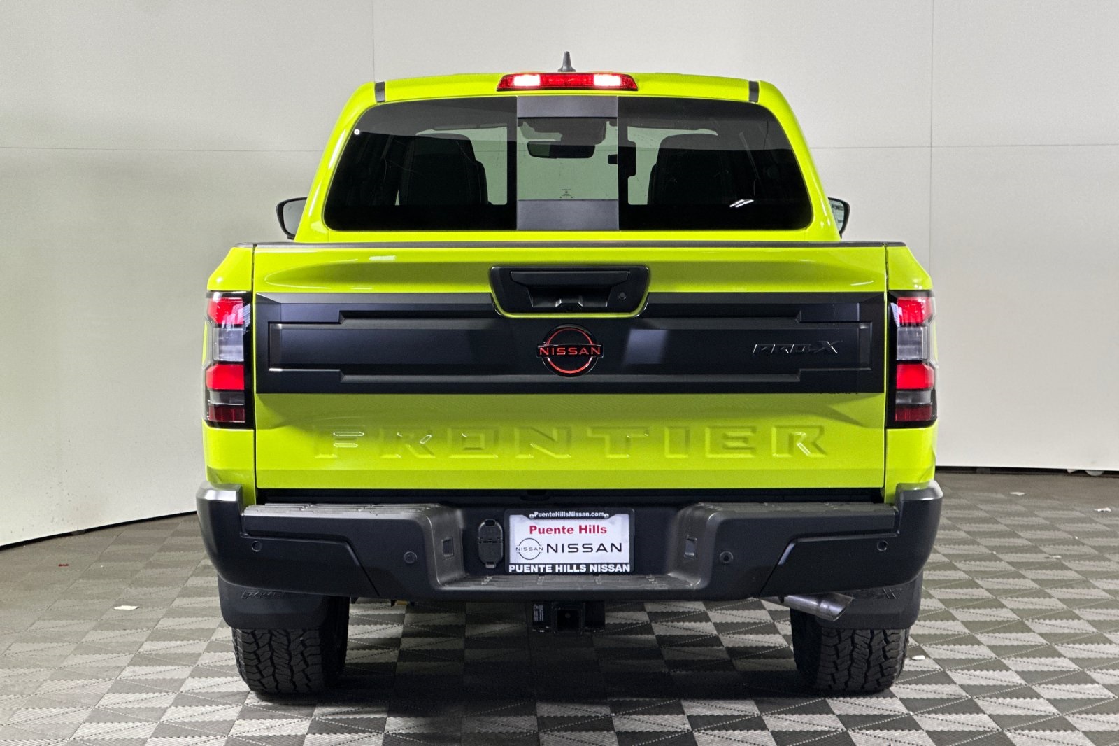 2026 Nissan Frontier PRO-X photo 2