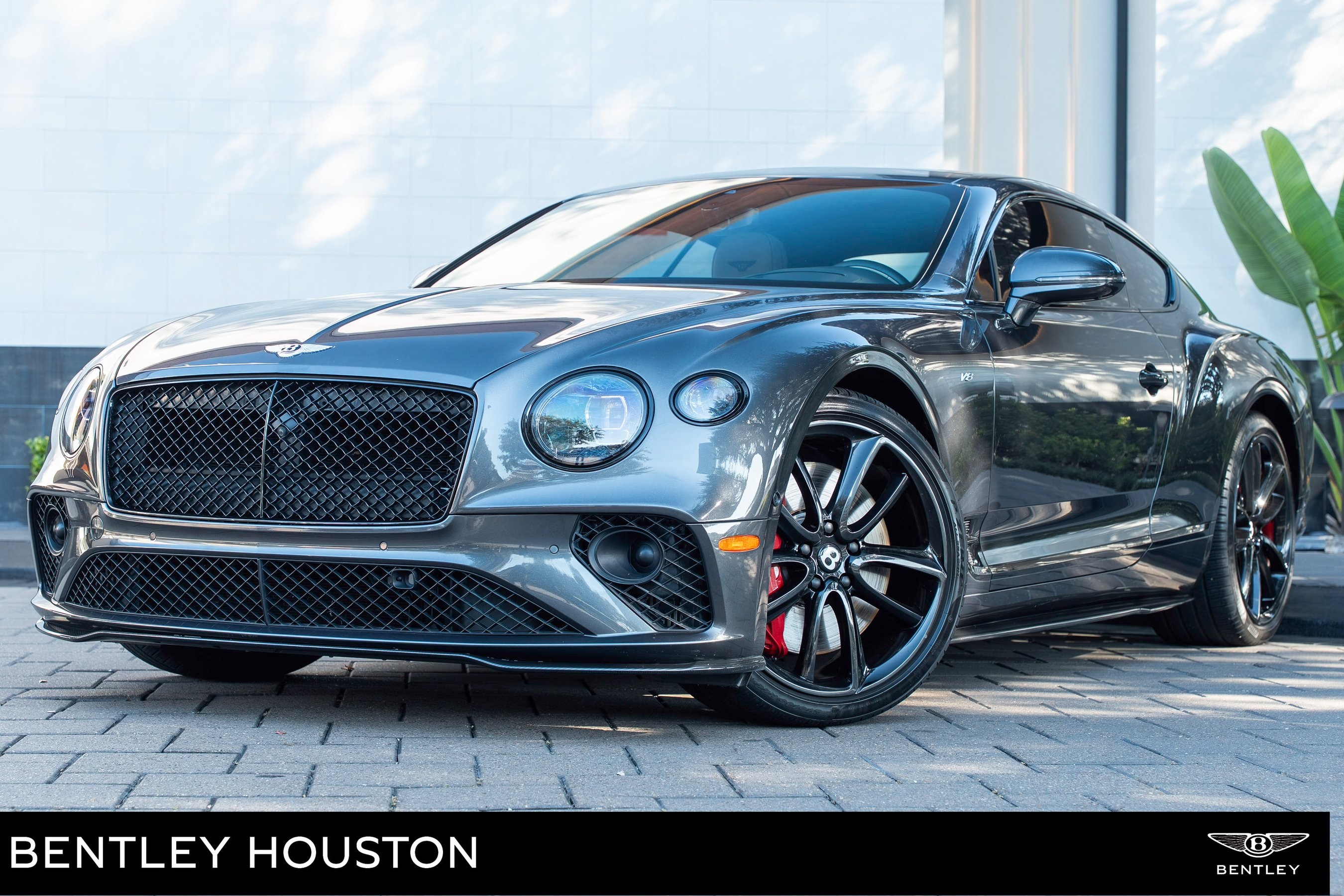 /2022 Bentley Continental-GT