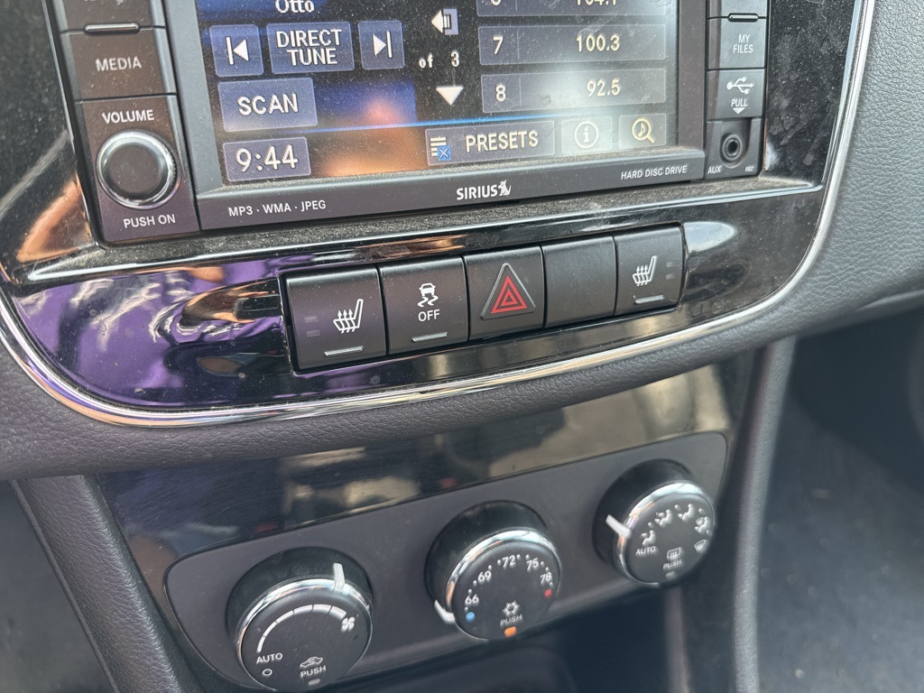2011 Chrysler 200