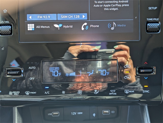 2022 Hyundai Tucson Hybrid SEL Convenience Silver at Baytown Hyundai