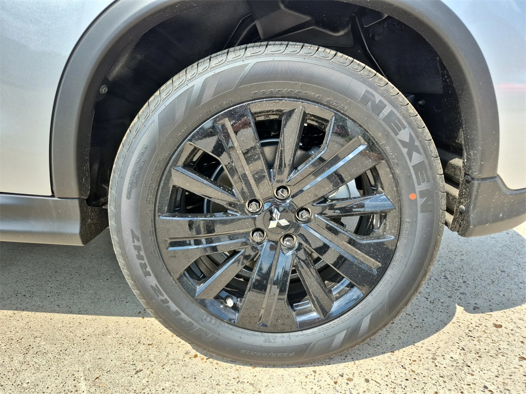 2025 Mitsubishi Outlander Sport 2.0 LE Silver at North Houston Mitsubishi