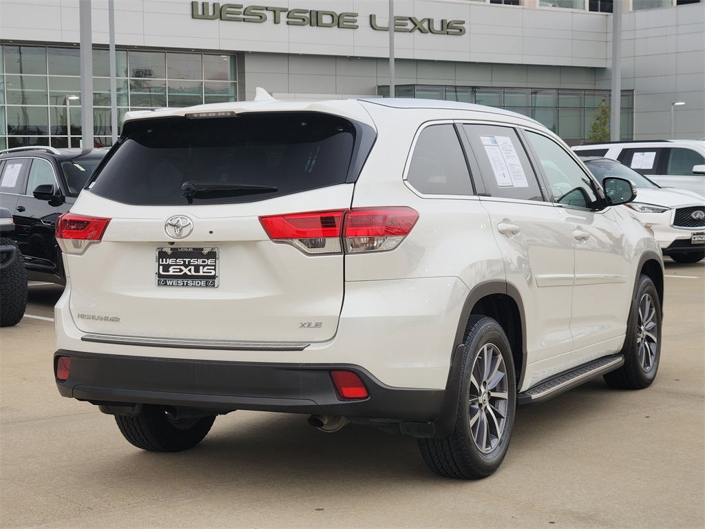 2018 Toyota Highlander XLE White at Big Star Chrysler Jeep Dodge Ram 