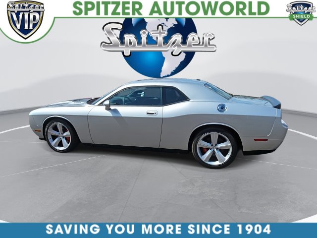 Bright Silver Metallic Clearcoat 2009 Dodge Challenger Coupe Rear-Wheel Drive 6-Speed Manual