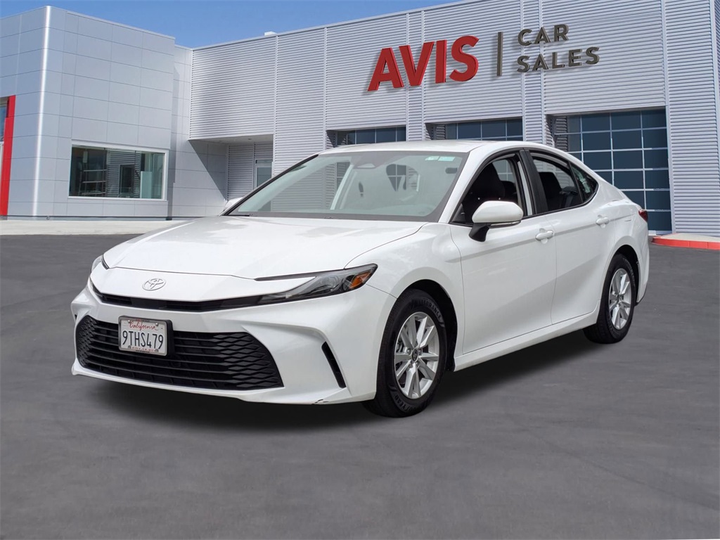 2025 Toyota Camry LE FWD
