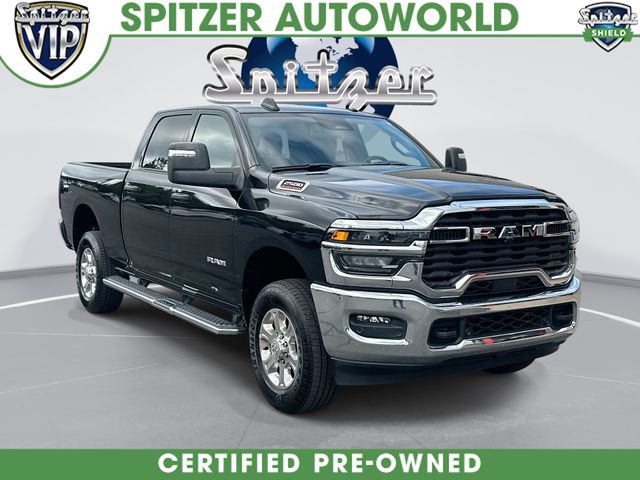 Diamond Black Crystal Pearlcoat 2025 RAM 2500 Pickup Truck Four-Wheel Drive 8-Speed Automatic