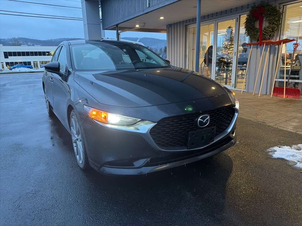2024 Mazda MAZDA3 2.5 S Preferred Sedan FWD