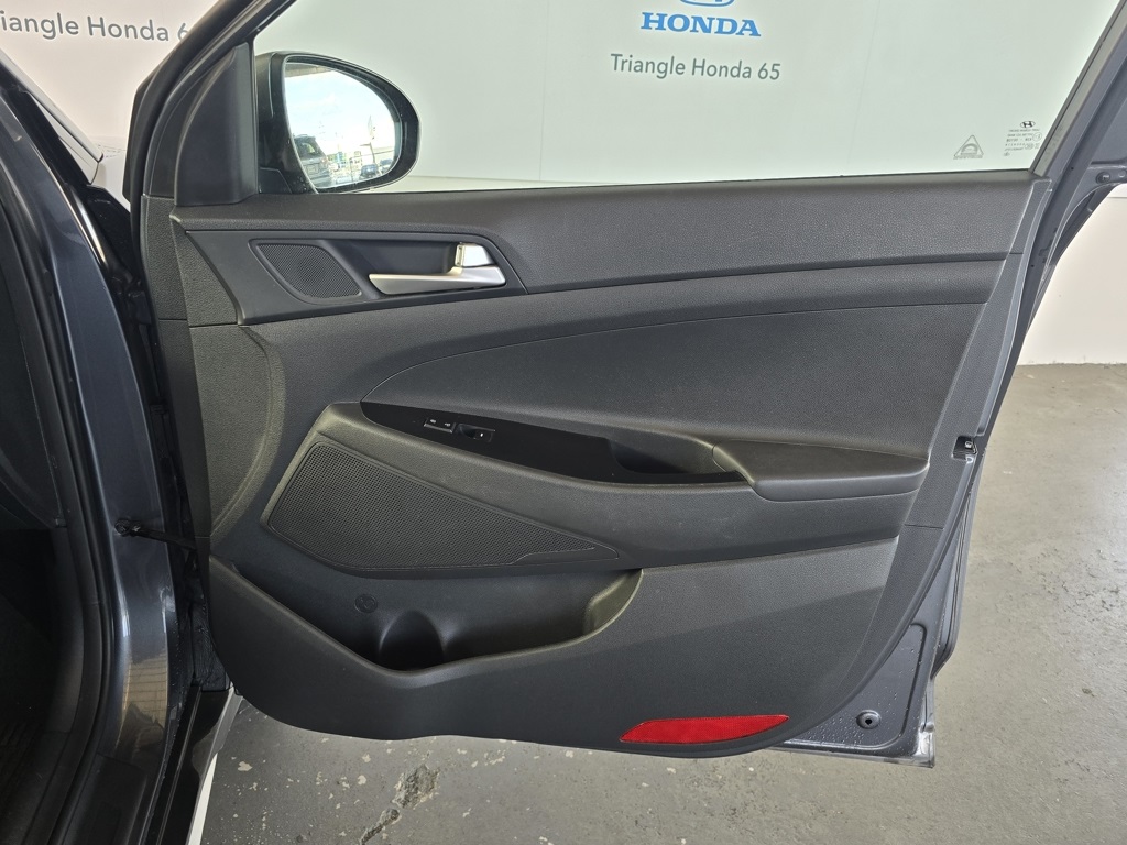 Thumbnail: 2020 Hyundai Tucson - 15