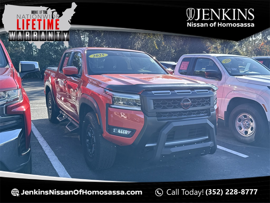 2025 Nissan Frontier PRO-4X Crew Cab 4WD