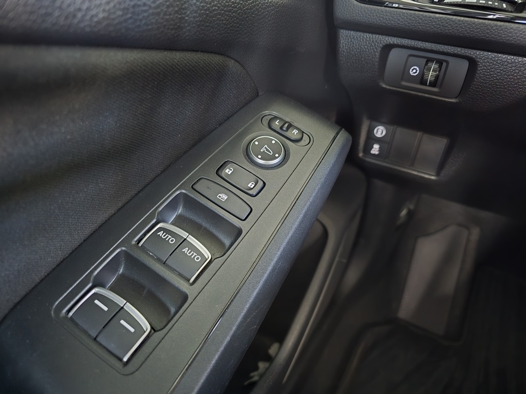 Thumbnail: 2023 Honda Civic - 21